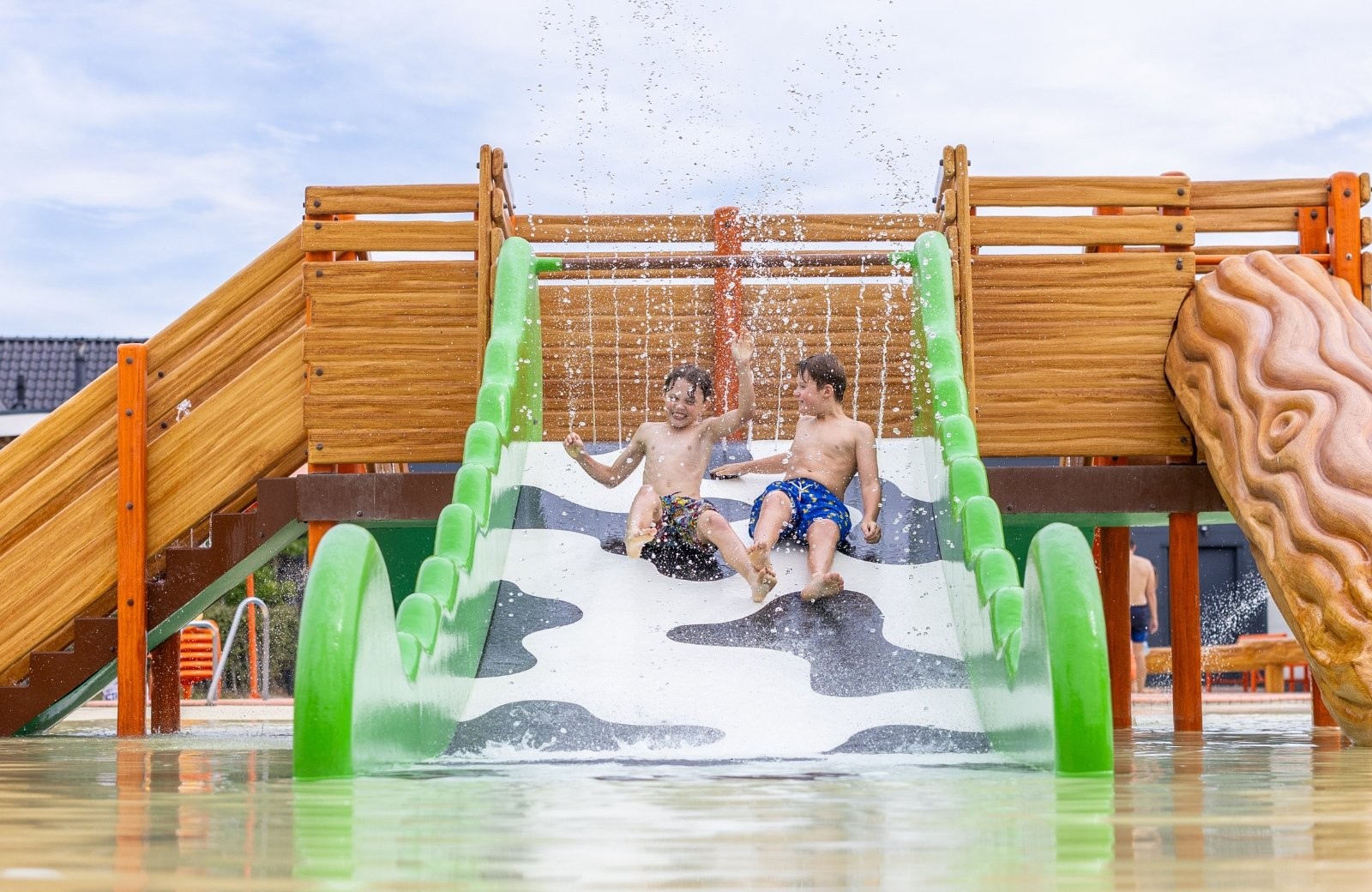 Familiencamping mit schwimmbad