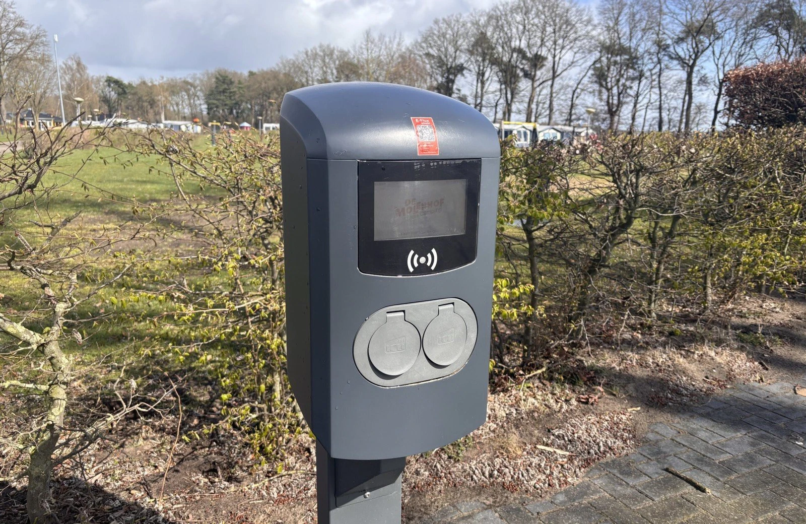 Laadpaal2 69ca904300f49